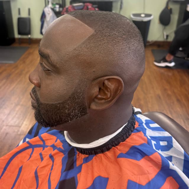 Adult service subscription at Breezy Cuts in Smyrna, GA